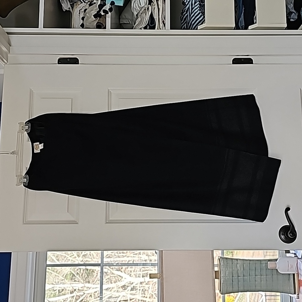 Talbots woll size 4 long black skirt